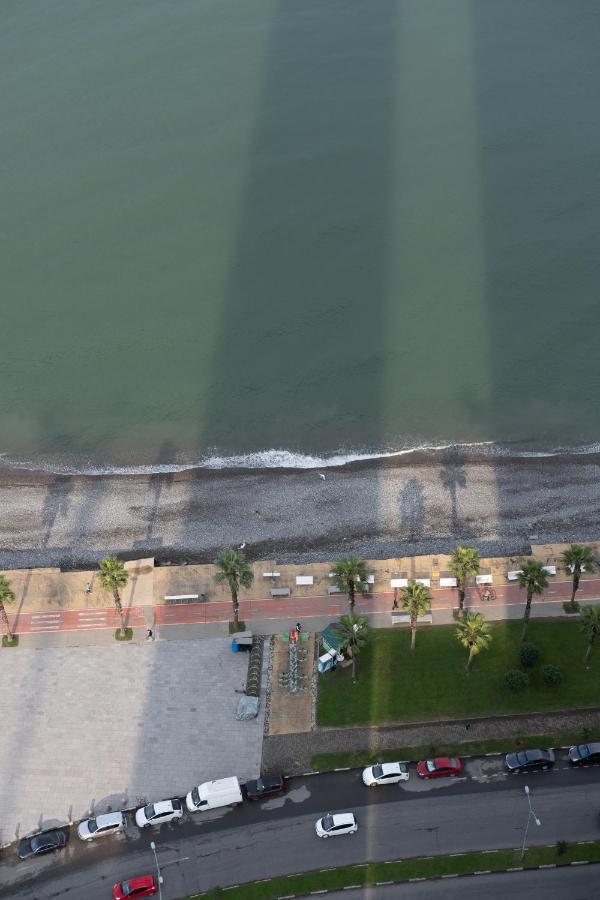 Kartuli Hotel Batumi Exterior photo